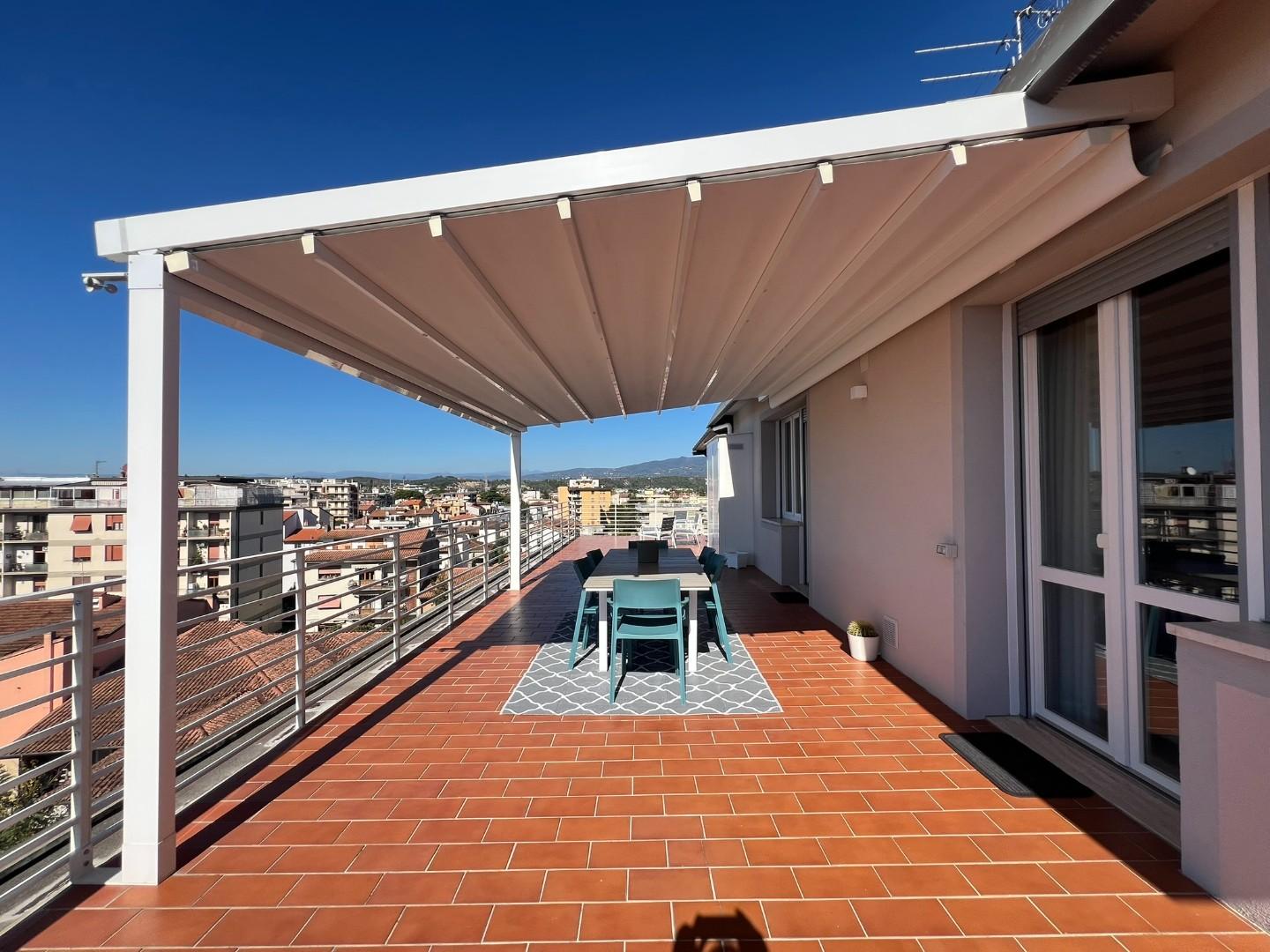 Attico con terrazzo a Empoli