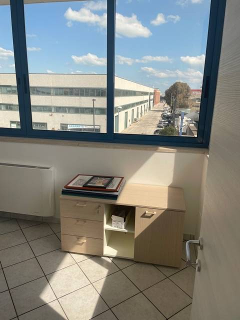 Ufficio in affitto a San Benedetto del Tronto, Porto d'Ascoli