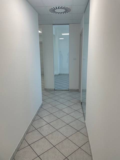 Ufficio in affitto a San Benedetto del Tronto, Porto d'Ascoli