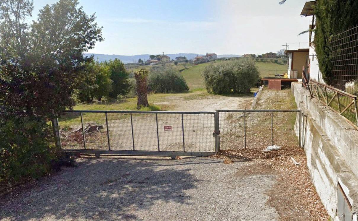 Locale artigianale in vendita a Monteprandone, Collinare