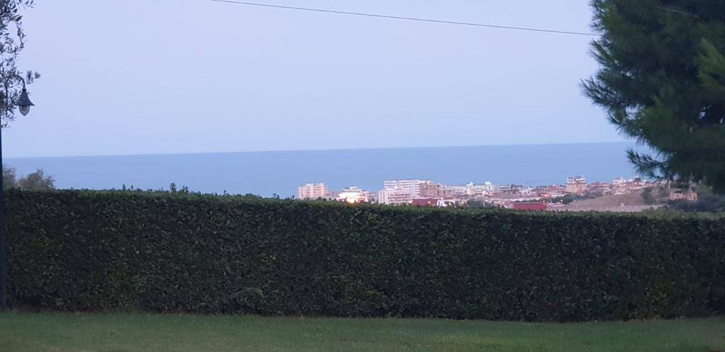 Intero fabbricato / porzione fabbricato in affitto a San Benedetto del Tronto, Collinare