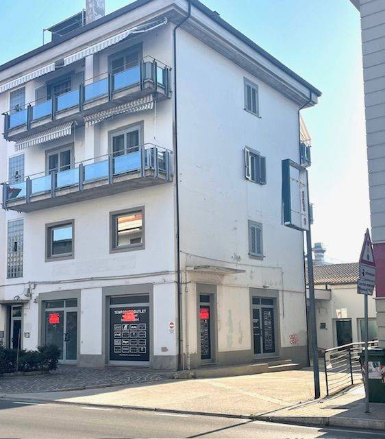 Locale commerciale in affitto a San Benedetto del Tronto