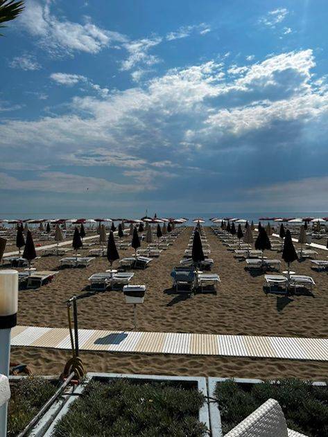 Stabilimento balneare in vendita a Martinsicuro, Villa Rosa