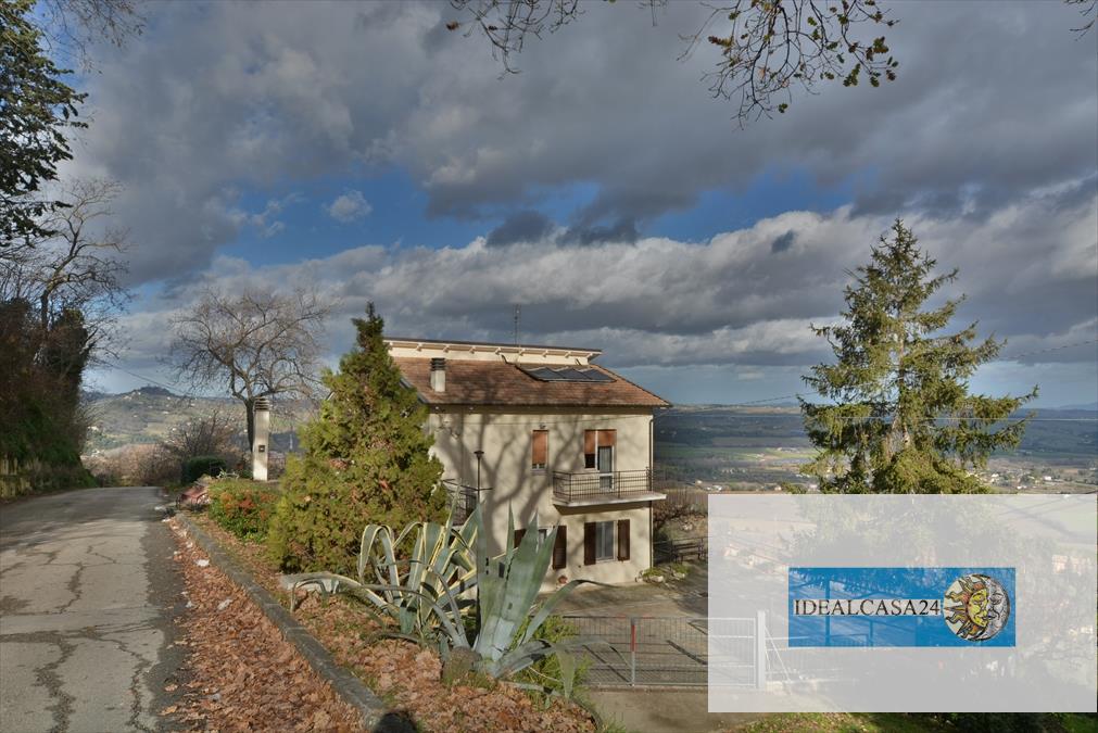 Casa indipendente con giardino in pollenza c.da fontangela, Pollenza