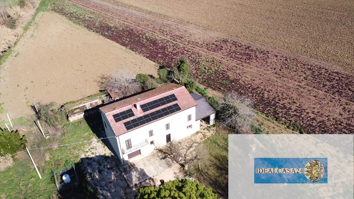 Casa indipendente con giardino in petriolo via san marco n. 4, Petriolo