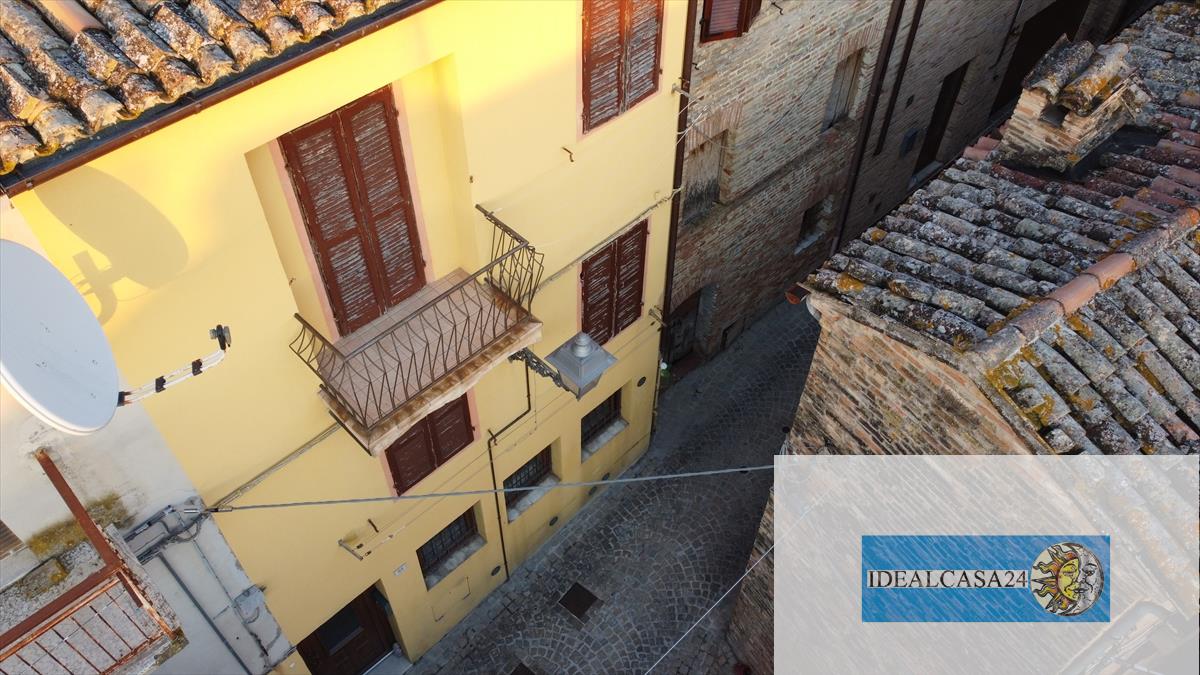 Casa indipendente ristrutturata in treia via xx settembre 88, Treia