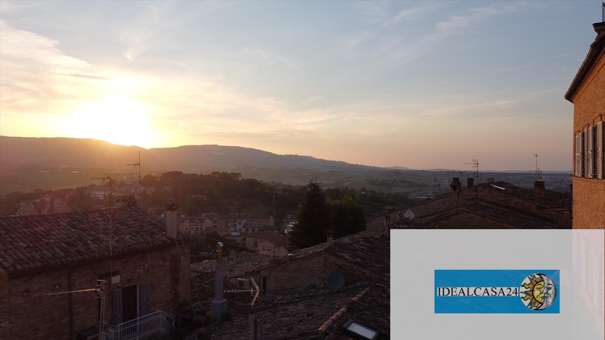 Casa indipendente ristrutturata in treia via xx settembre 88, Treia