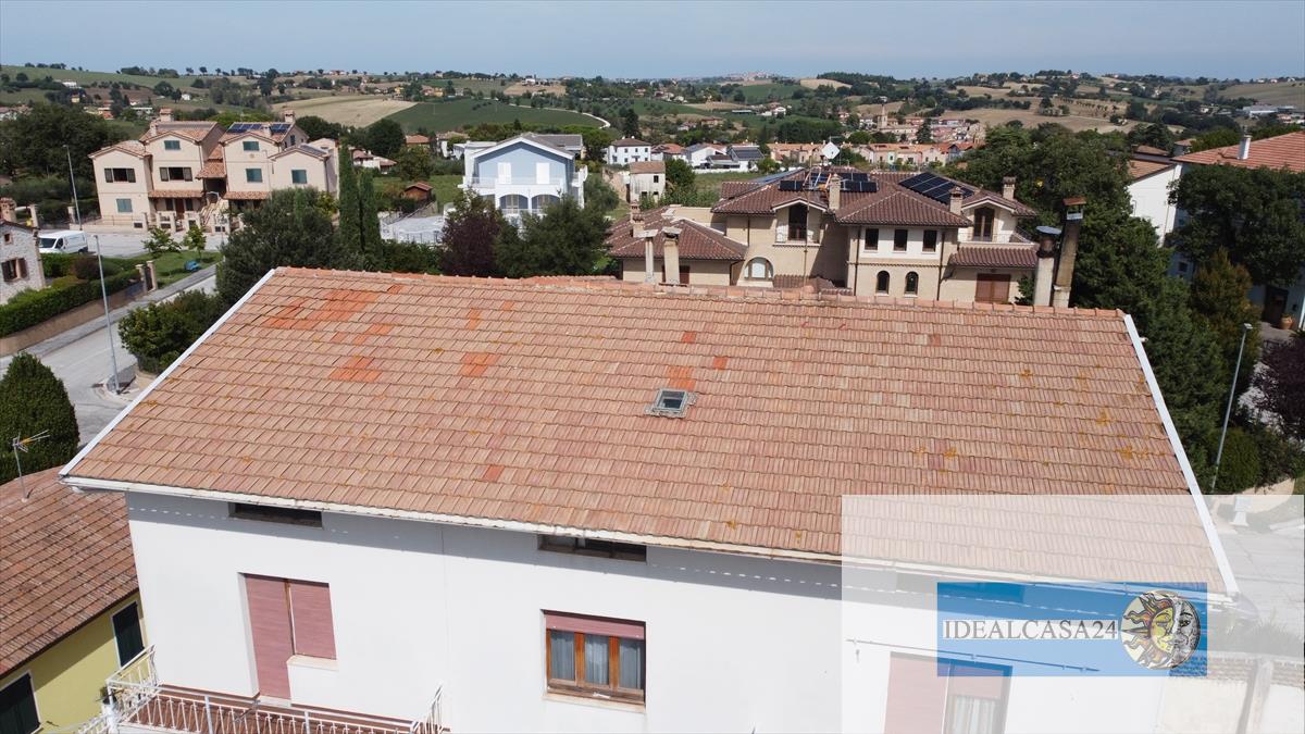 Appartamento con box in appignano via alessandro manzoni 33, Appignano