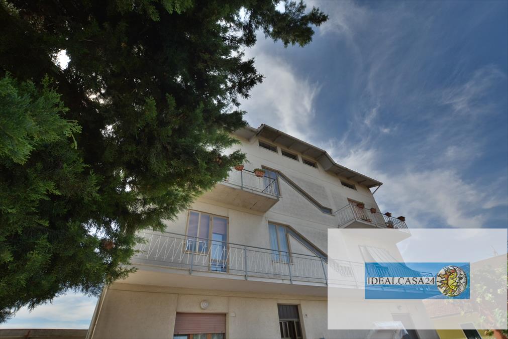 Appartamento con box in appignano via alessandro manzoni 33, Appignano