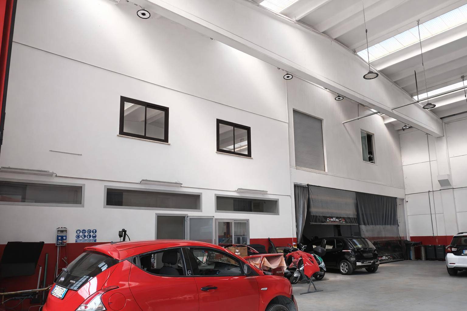 Capannone in vendita a Nichelino, Uscita Debouch