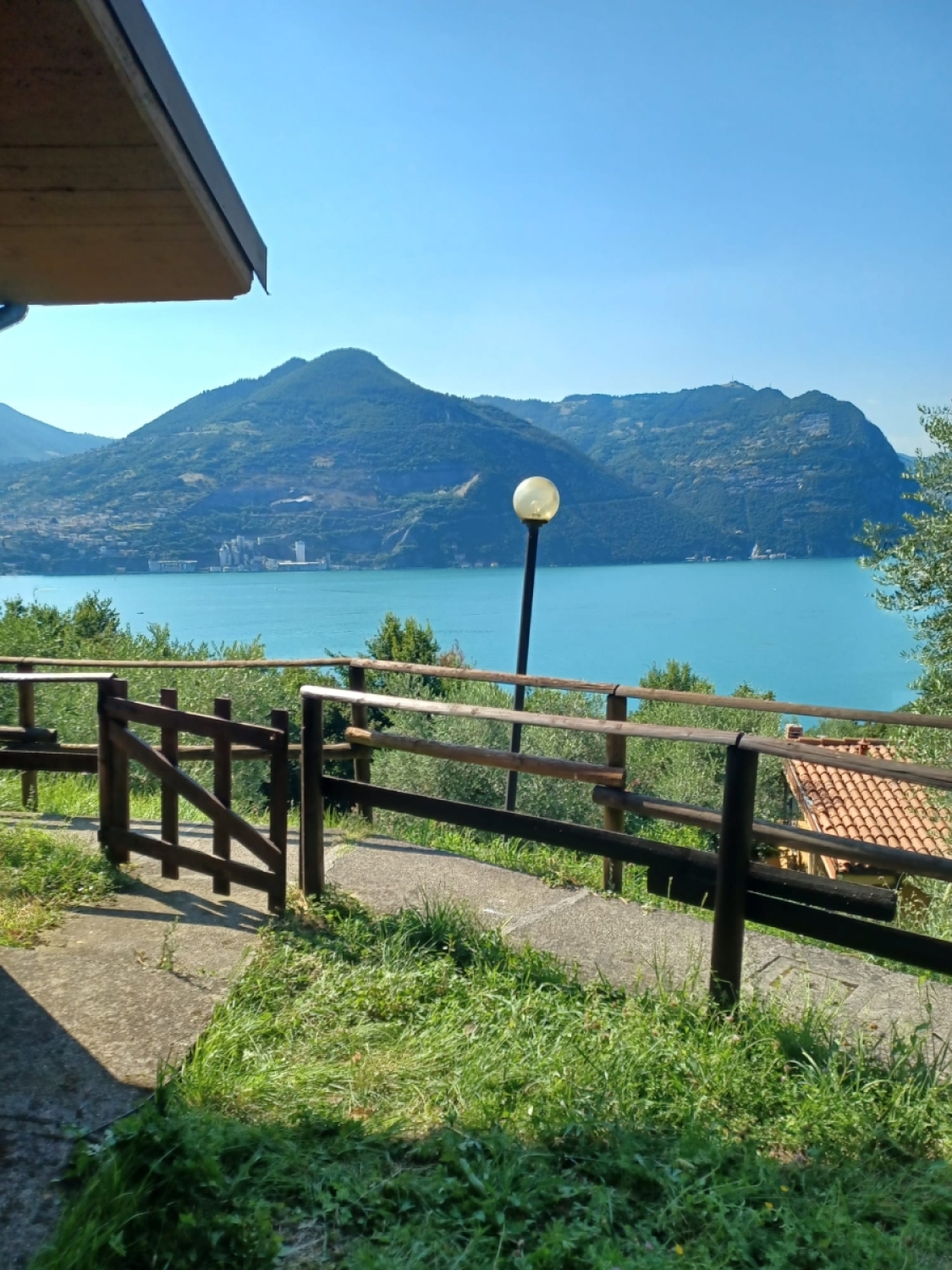Trilocale in vendita a Monte Isola