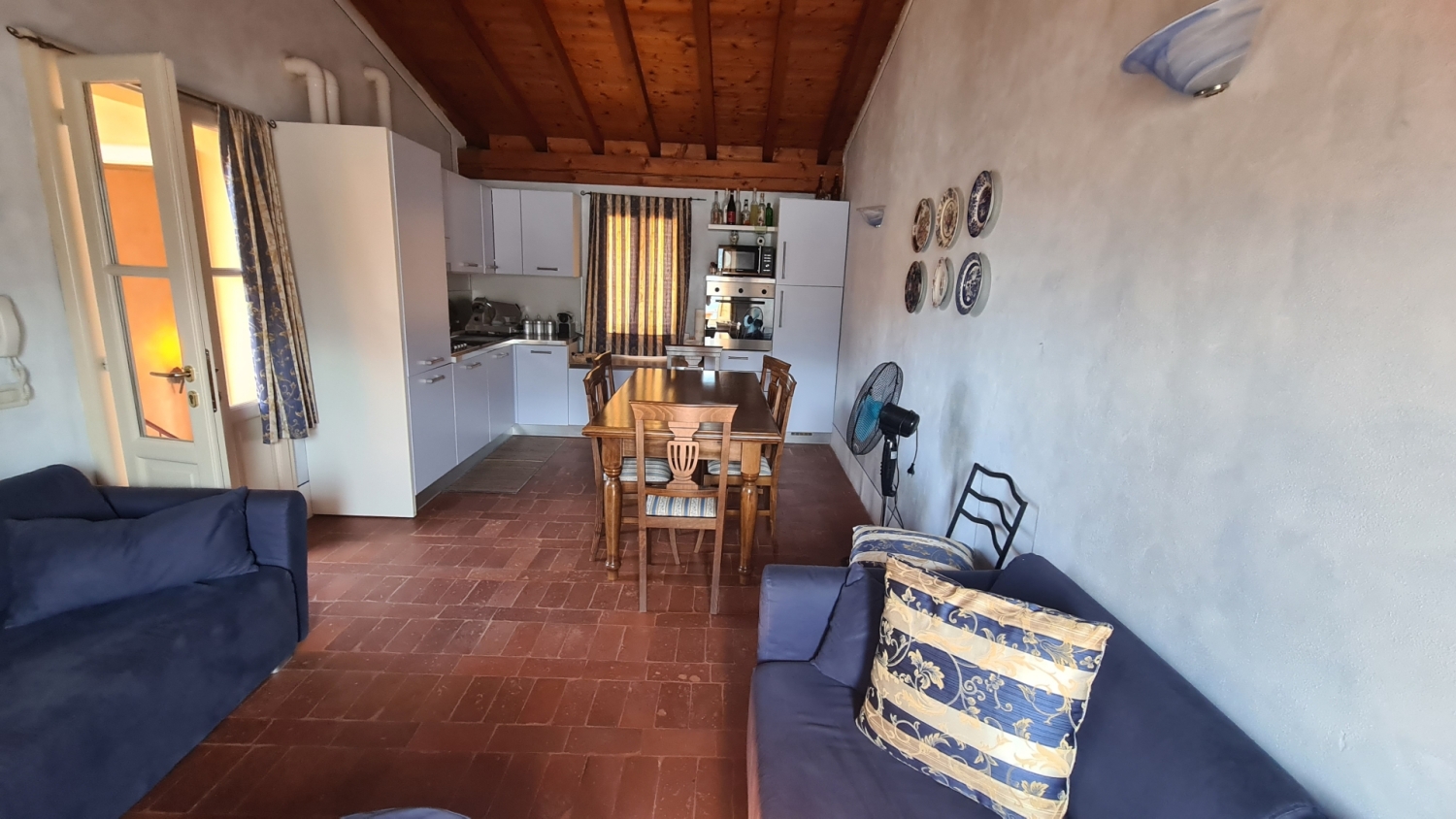 Quadrilocale in vendita a Monte Isola