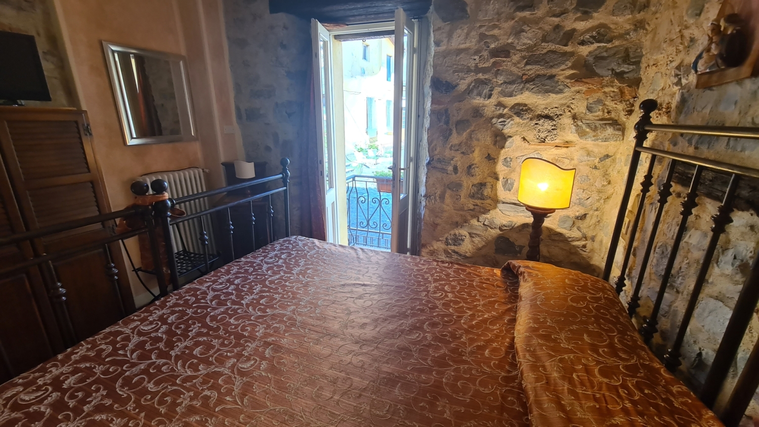 Quadrilocale in vendita a Monte Isola