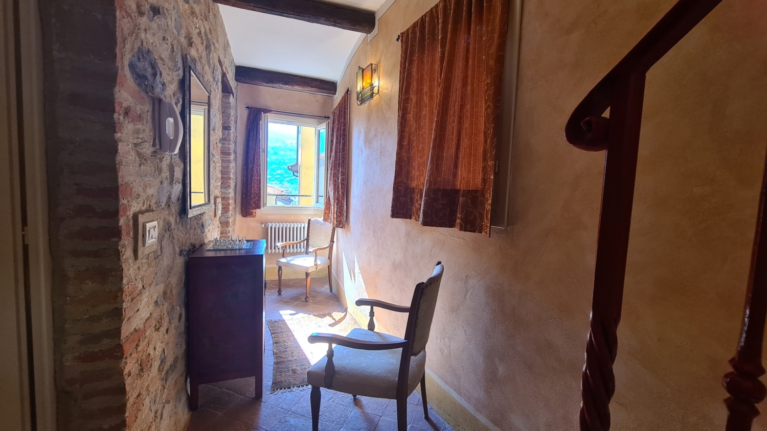 Quadrilocale in vendita a Monte Isola