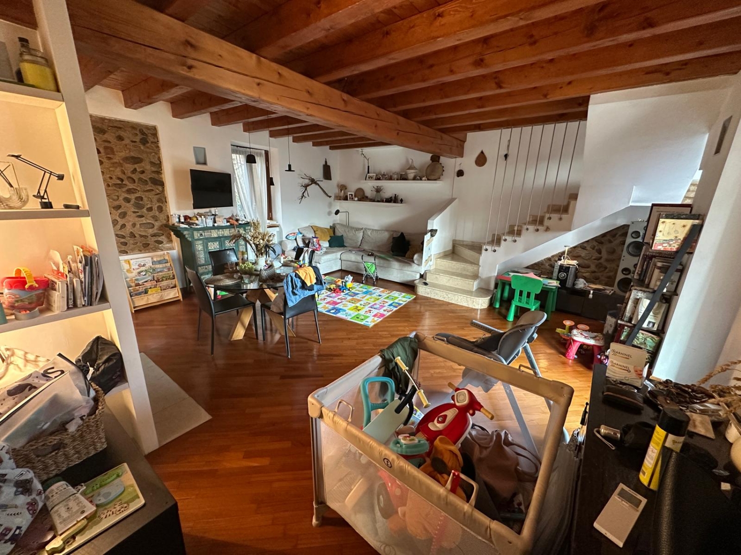 Quadrilocale con terrazzo in via conte secco d'aragona, Cazzago San Martino