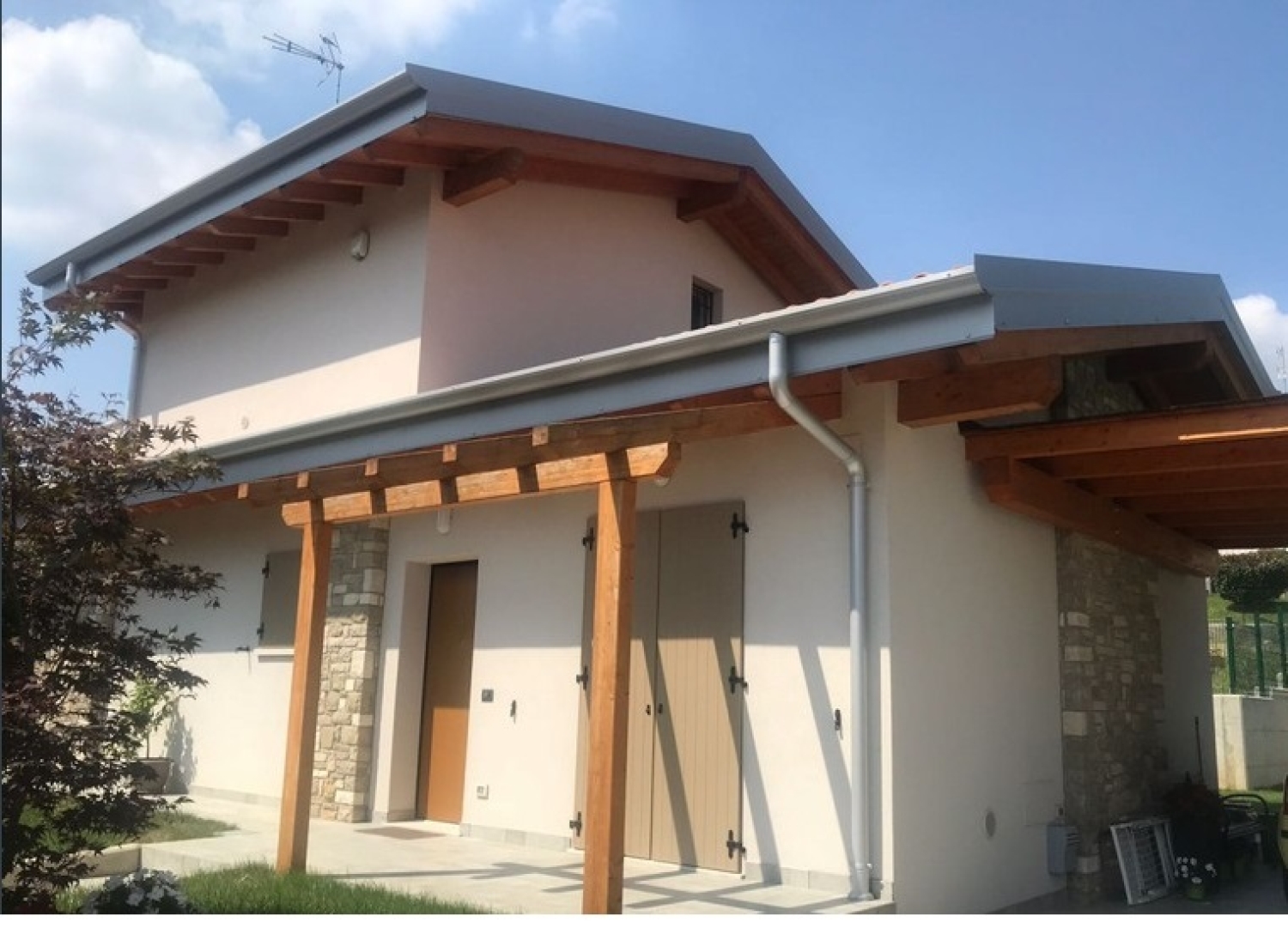 Villa con giardino in via garibaldi, Provaglio d'Iseo