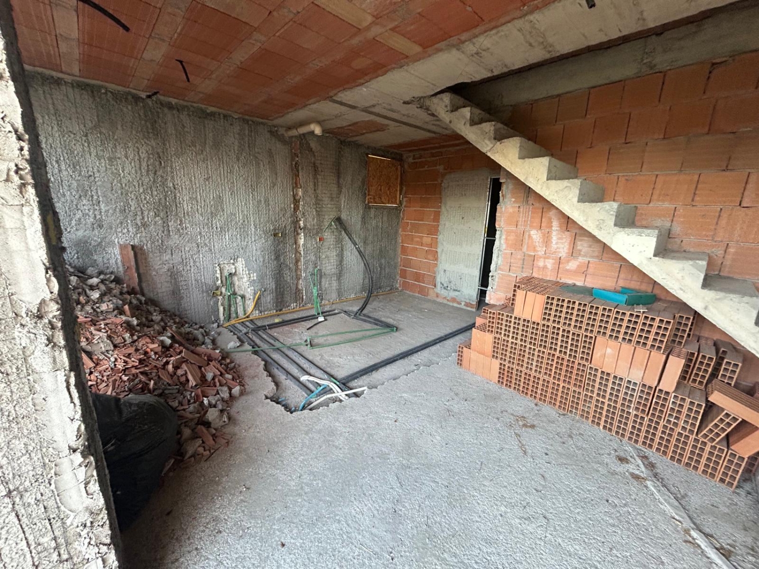 Appartamento con giardino in via poggio fiorito, Sarnico