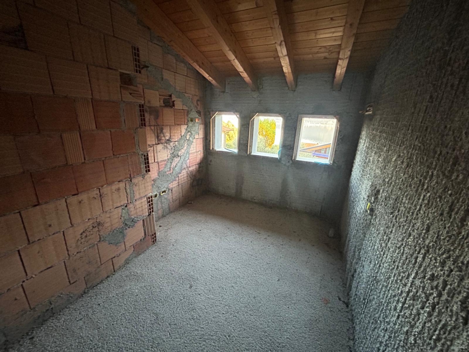 Appartamento con giardino in via poggio fiorito, Sarnico