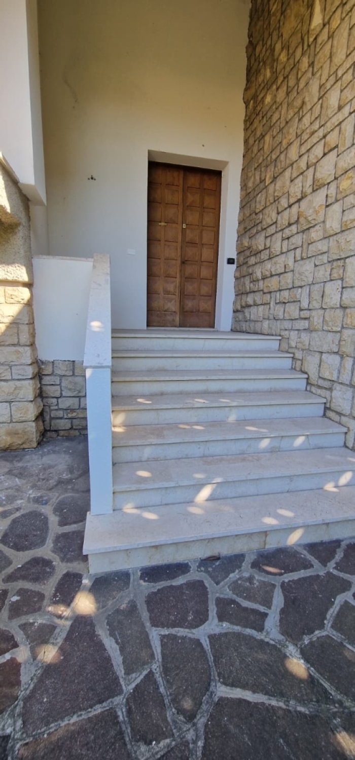 Villa con giardino in via bologna, Gussago