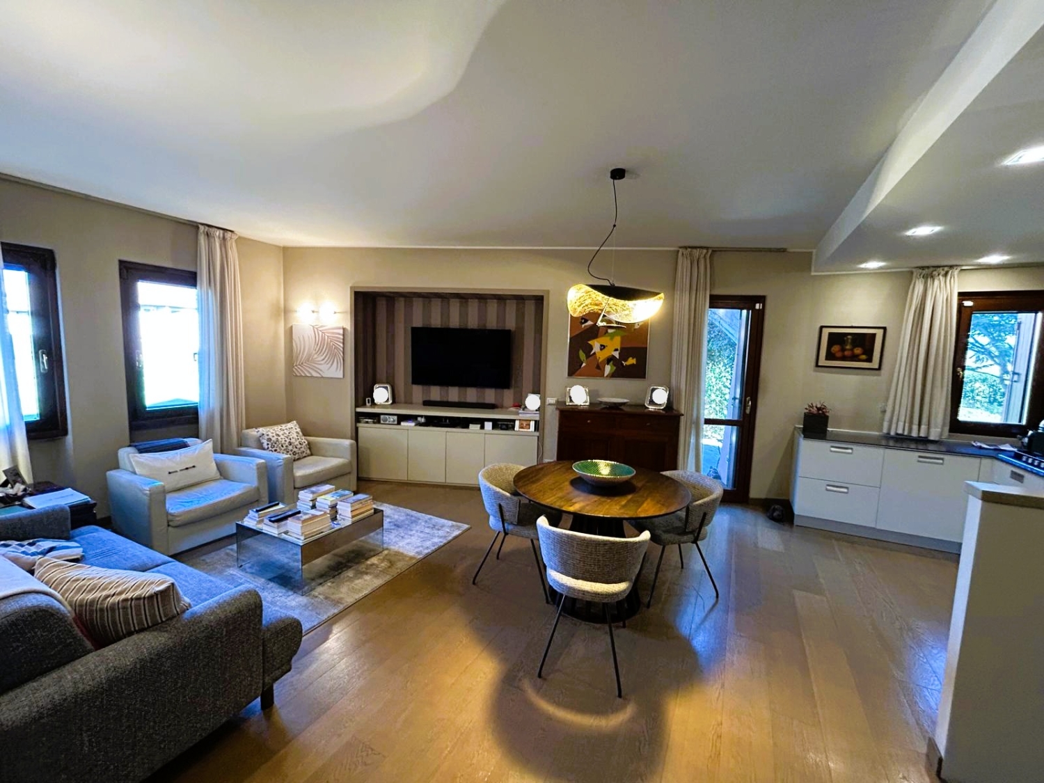 Bilocale ristrutturato in via provinciale, Corte Franca