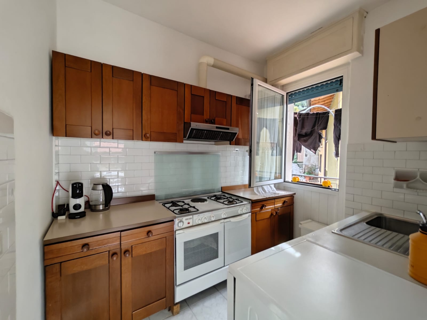 Trilocale con terrazzo in via rampa sale marasino, Sale Marasino