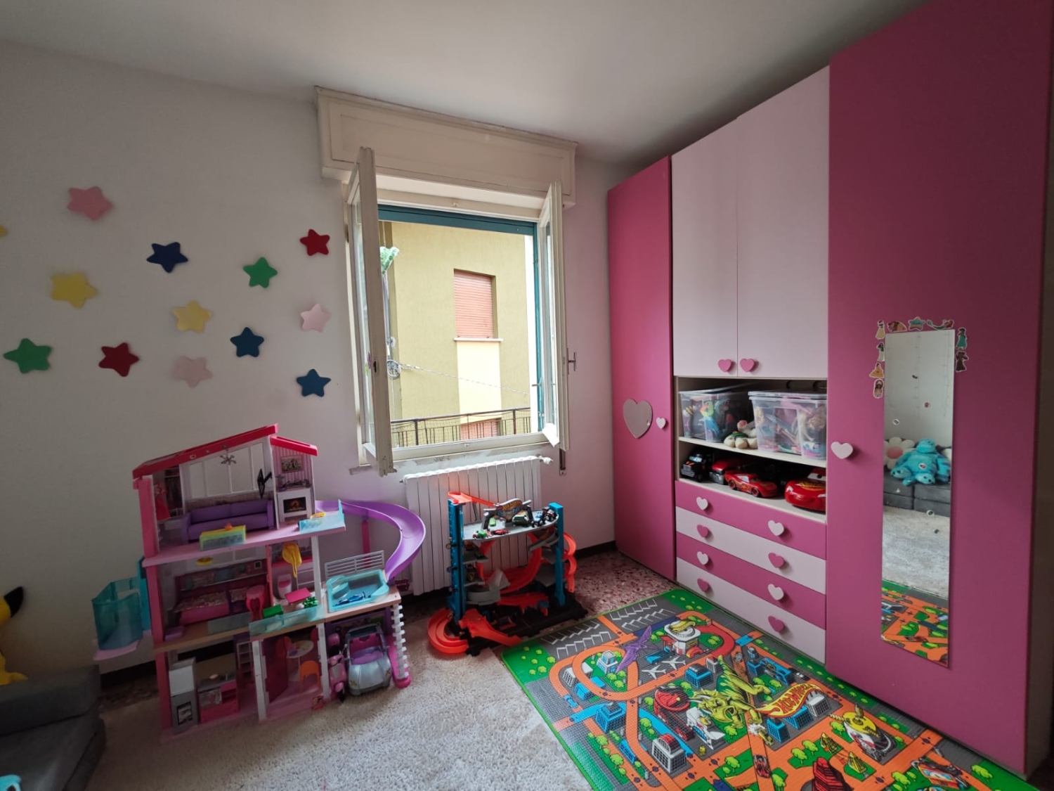 Trilocale con terrazzo in via rampa sale marasino, Sale Marasino