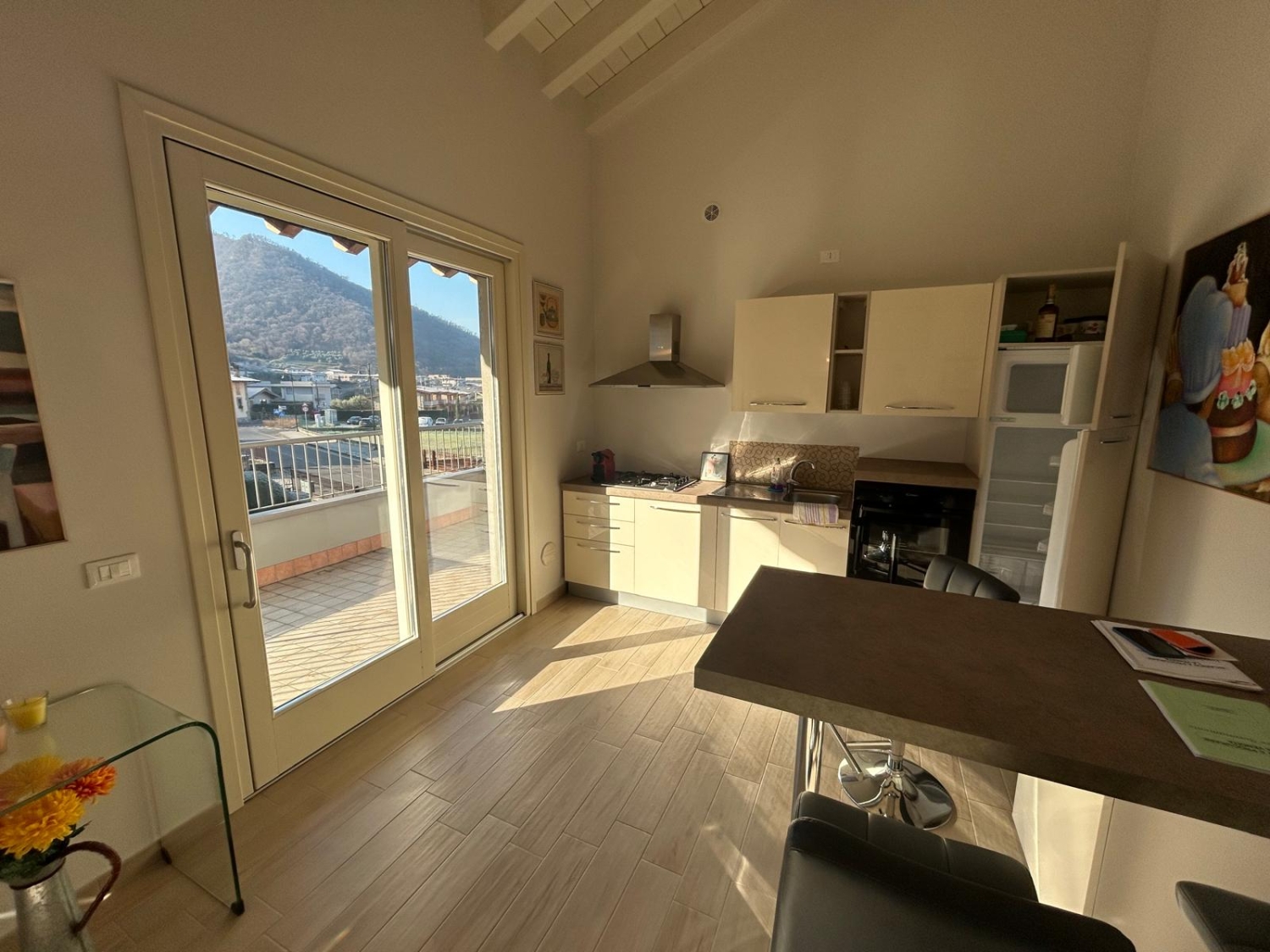 Trilocale con terrazzo in via tengattini, Paratico