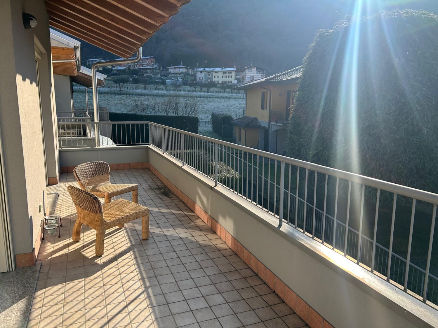 Trilocale con terrazzo in via tengattini, Paratico