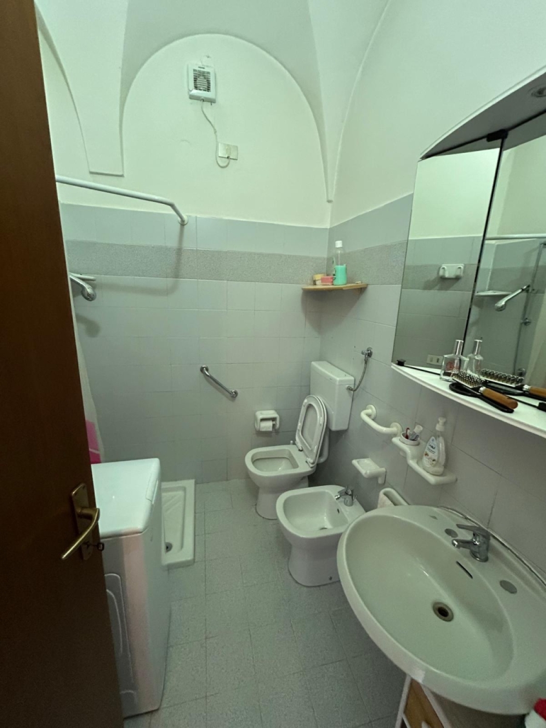 Bilocale in vendita in sale marasino via zirotti, Sale Marasino