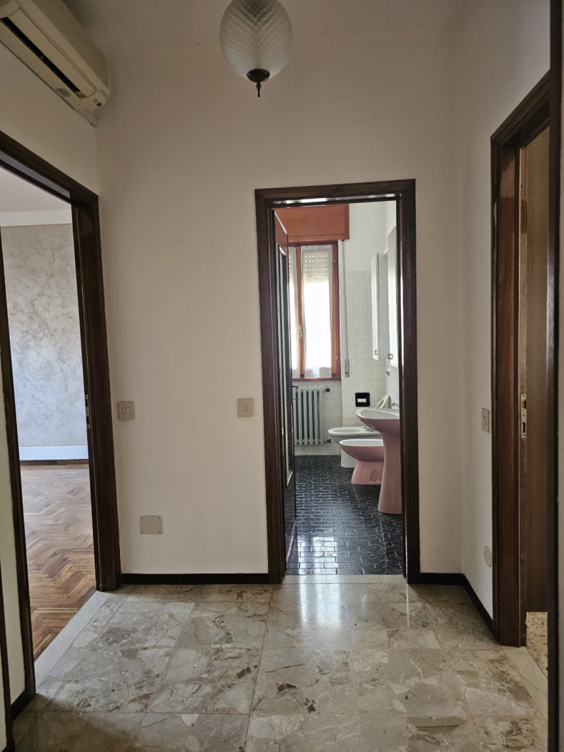 Bilocale da ristrutturare in corte franca via albertano da brescia, Corte Franca