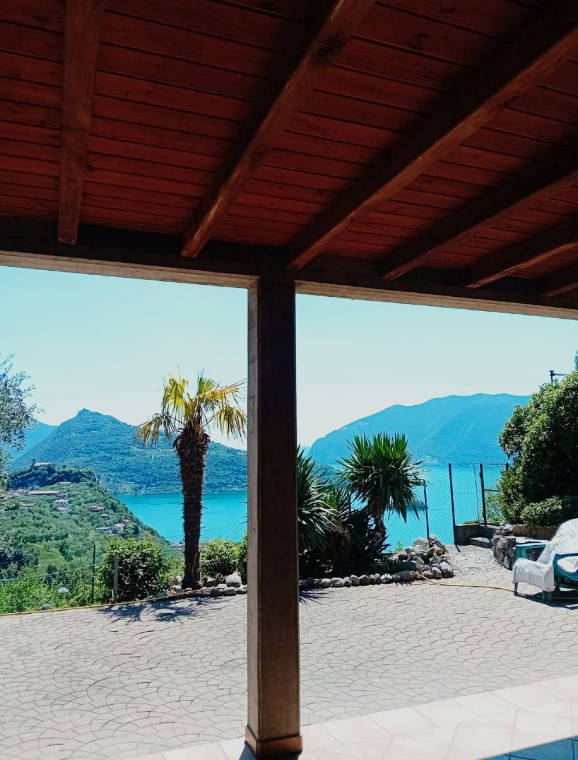 Villa con giardino in marone via mazzini, Marone