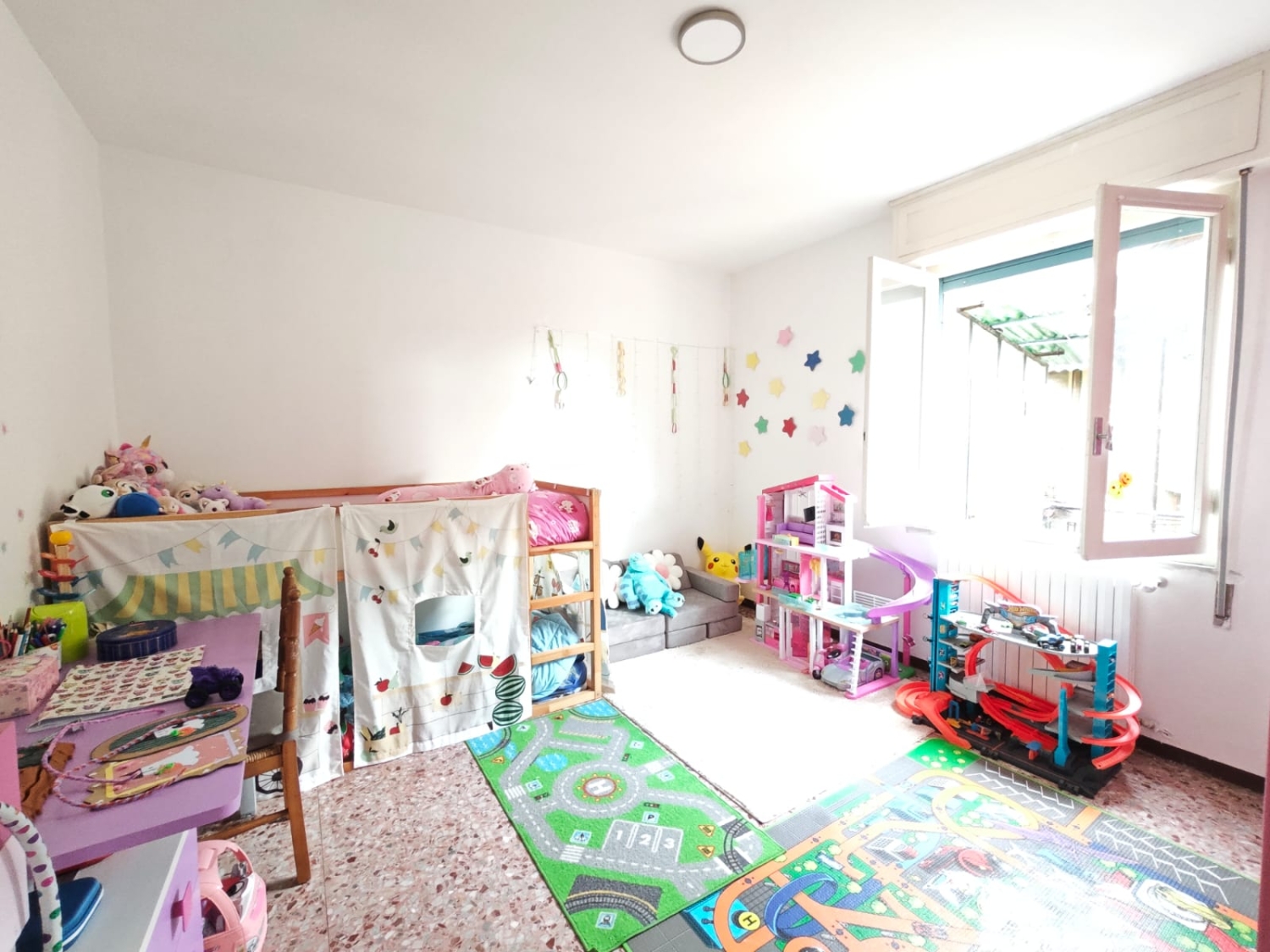 Trilocale con terrazzo in via rampa sale marasino, Sale Marasino