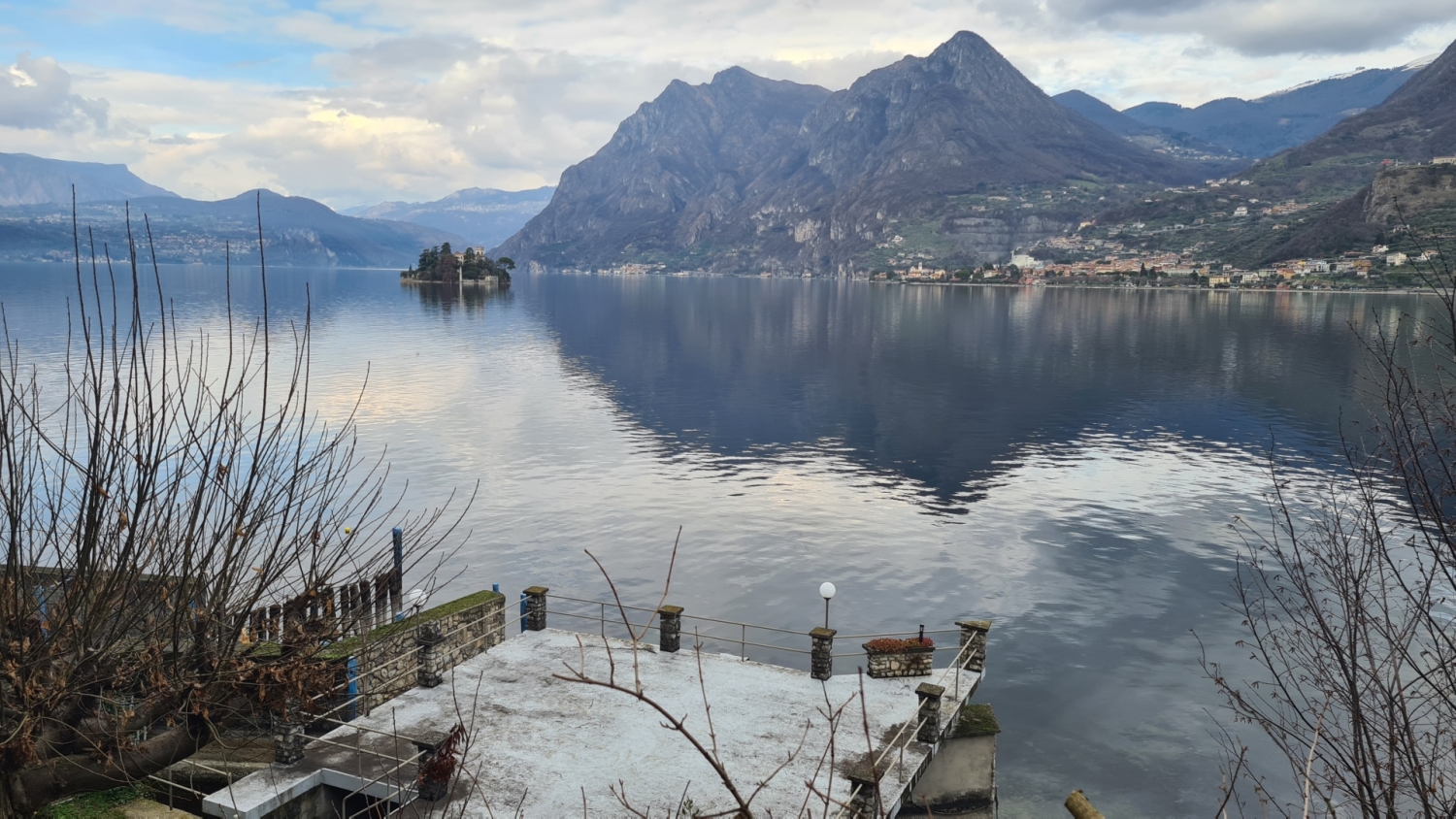 Villa in vendita a Monte Isola