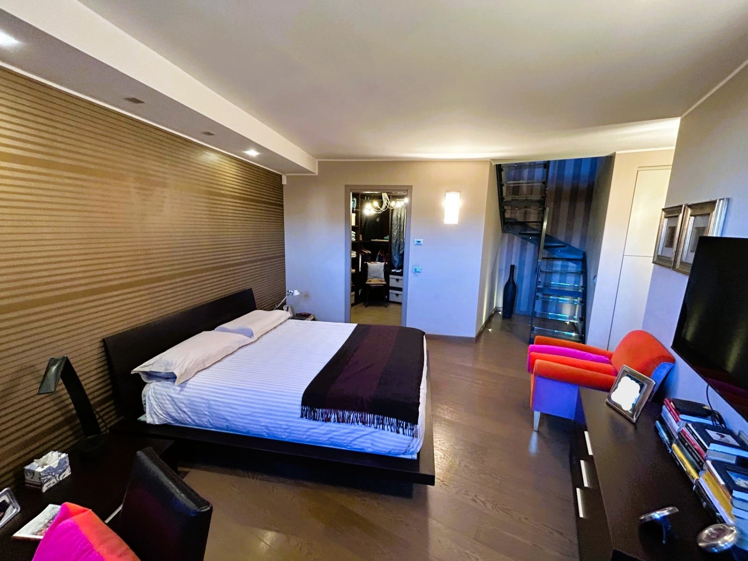 Bilocale ristrutturato in via provinciale, Corte Franca