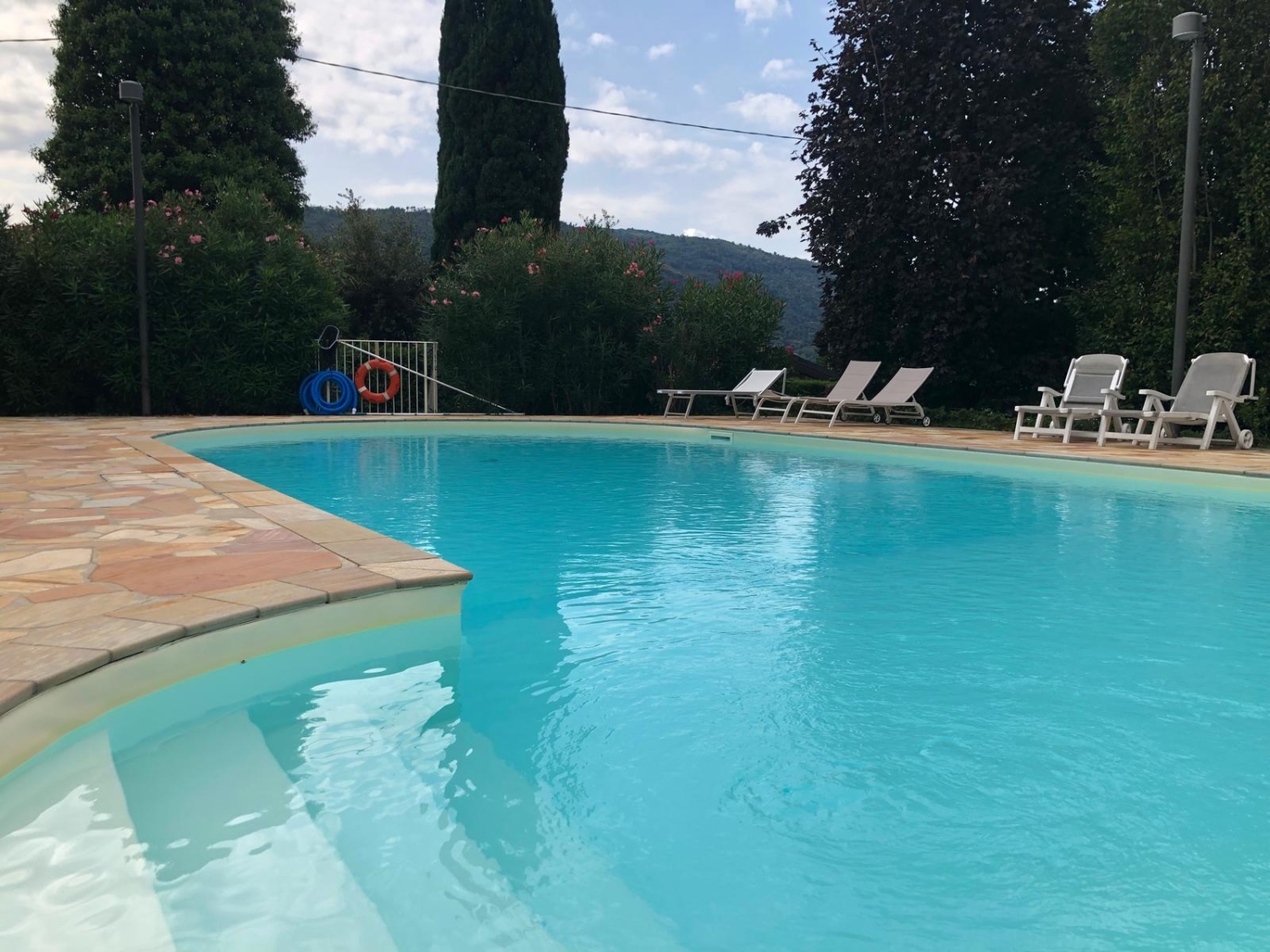 Appartamento con giardino in via poggio fiorito, Sarnico