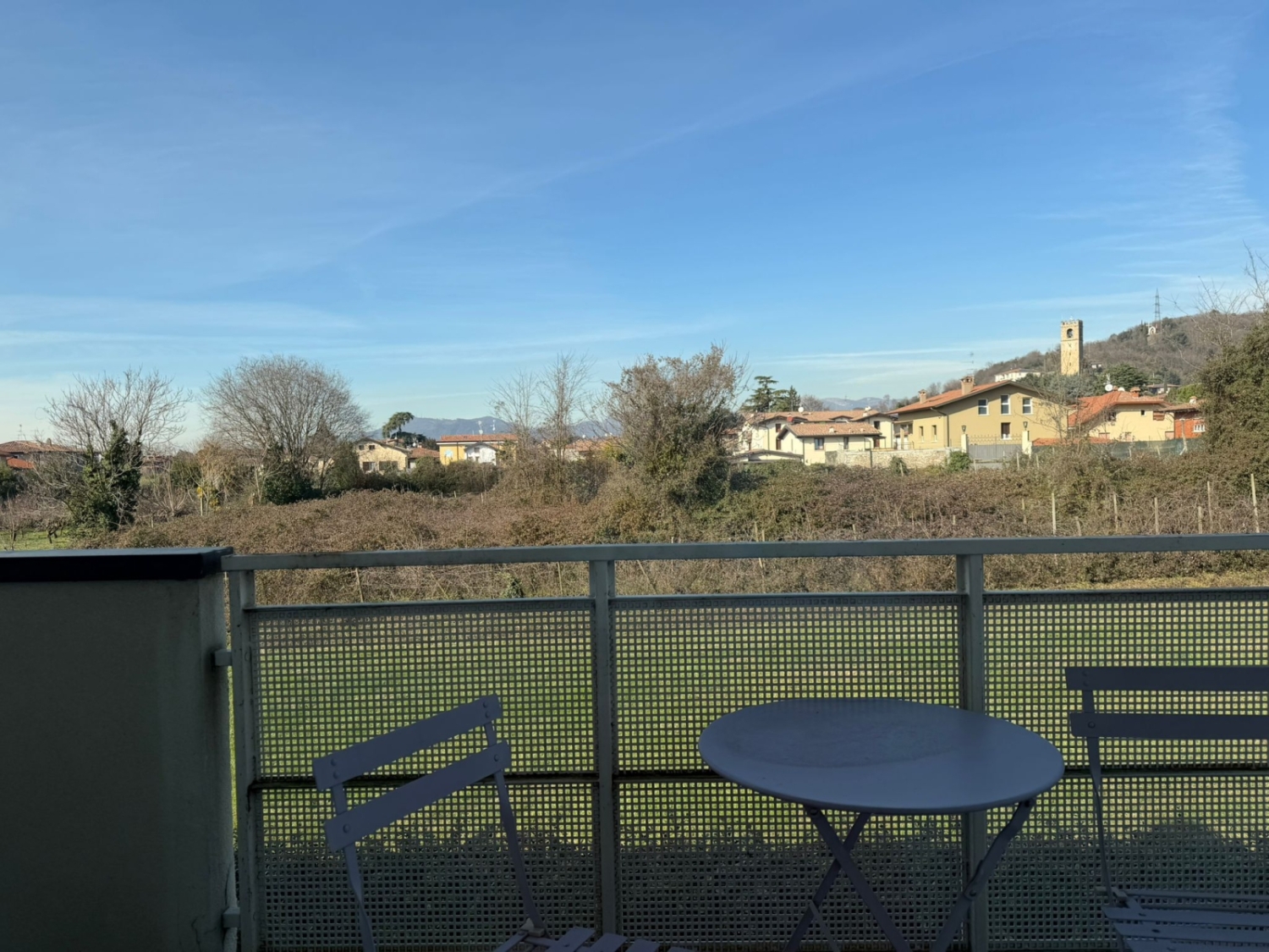 Quadrilocale con giardino in adro via san martino, Adro