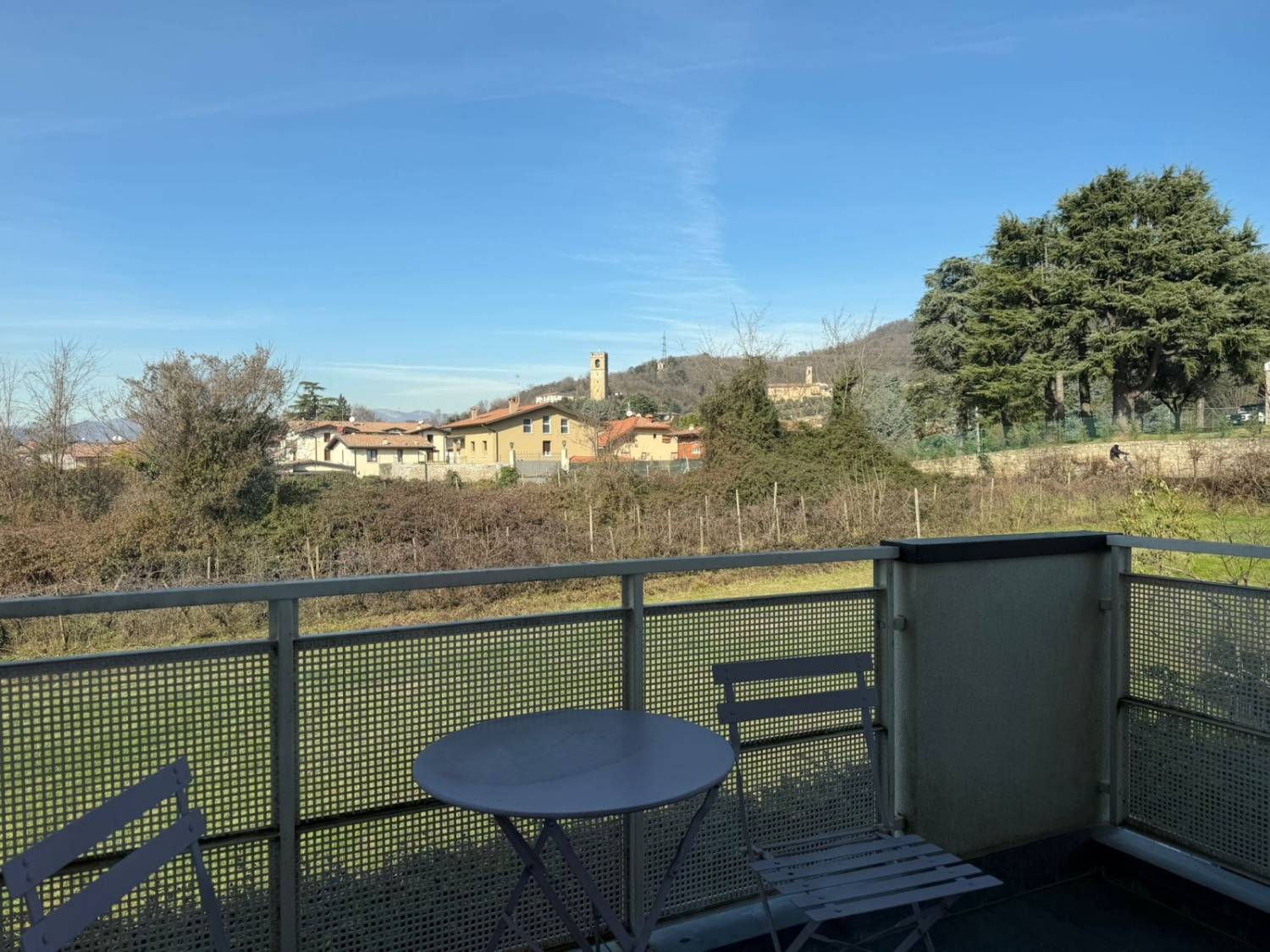 Quadrilocale con giardino in adro via san martino, Adro