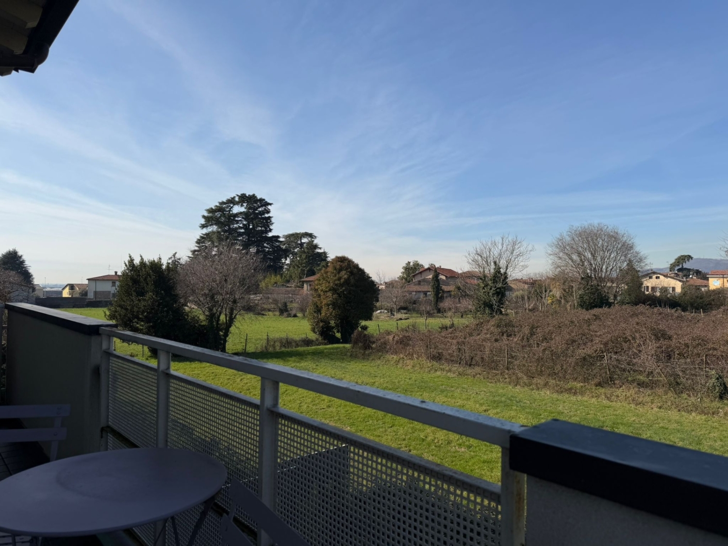 Quadrilocale con giardino in adro via san martino, Adro