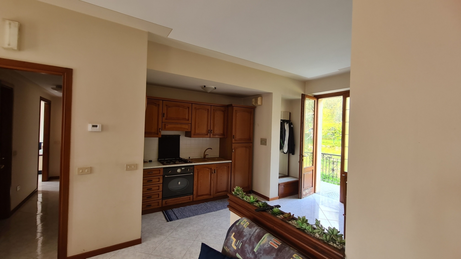 Quadrilocale con giardino a Monte Isola