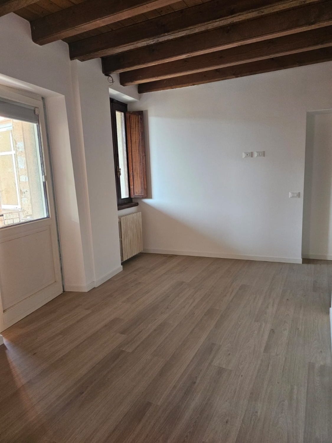 Trilocale con terrazzo in provaglio d'iseo via duca d'aosta, Provaglio d'Iseo