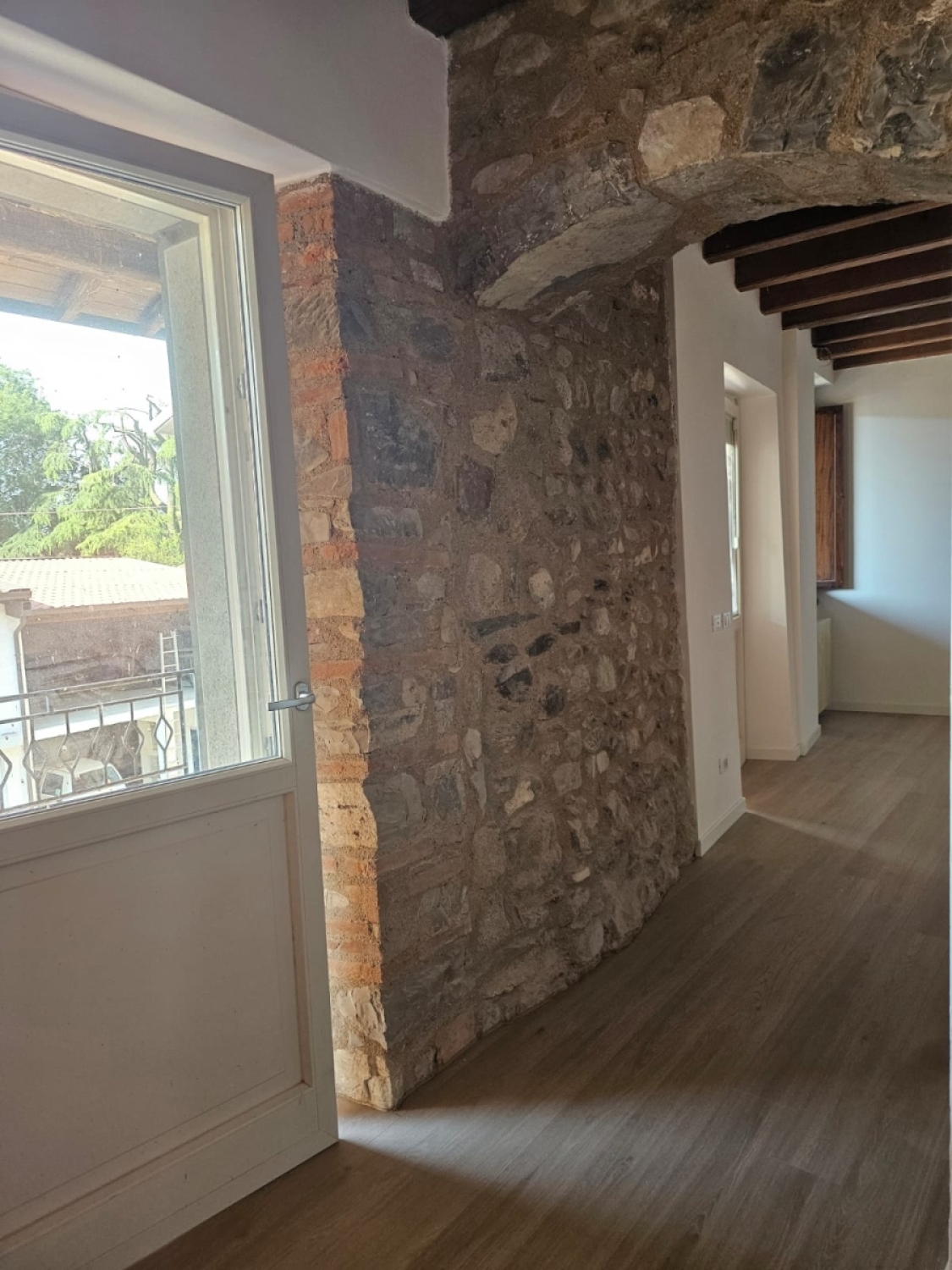 Trilocale con terrazzo in provaglio d'iseo via duca d'aosta, Provaglio d'Iseo