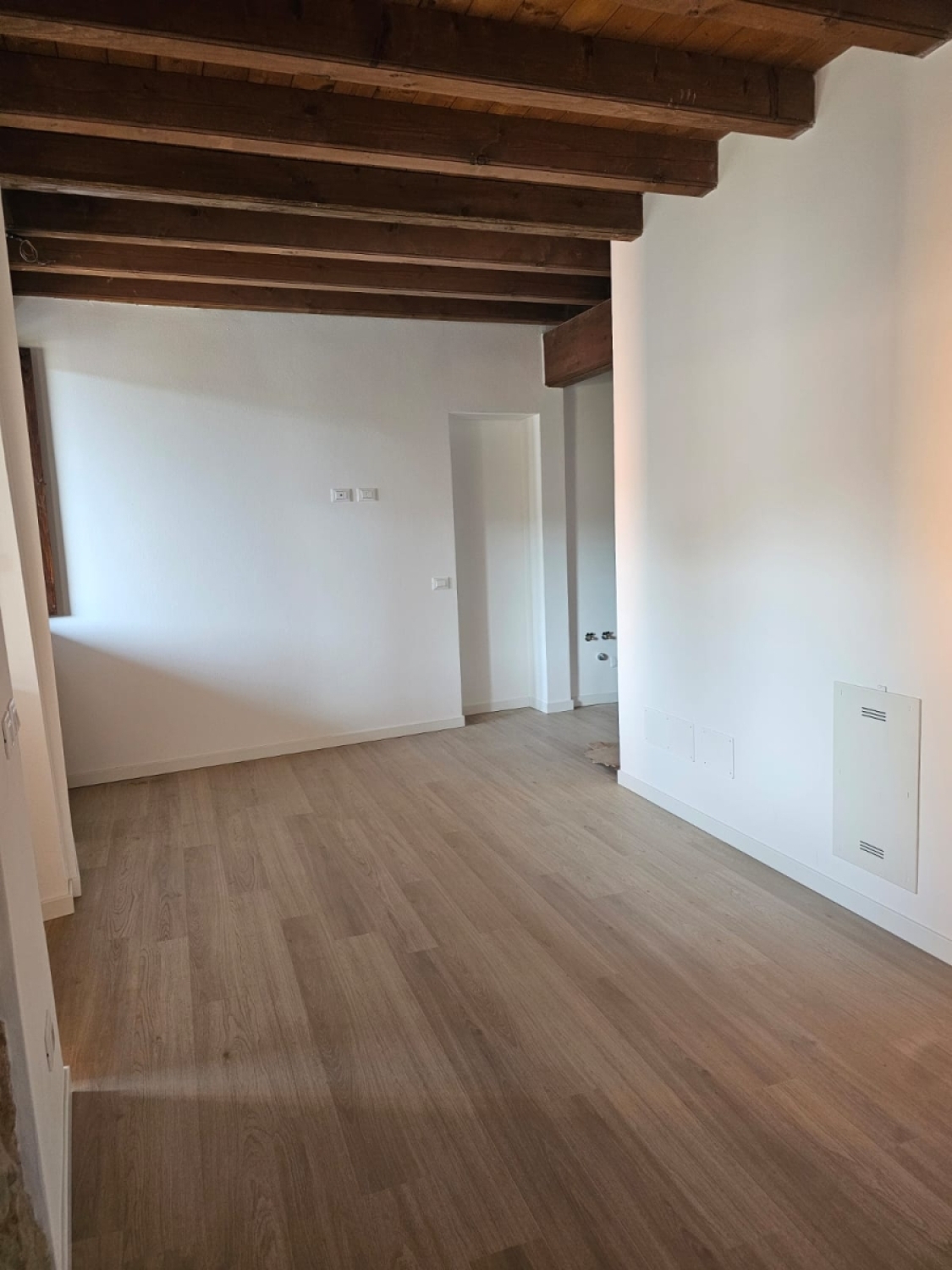 Trilocale con terrazzo in provaglio d'iseo via duca d'aosta, Provaglio d'Iseo