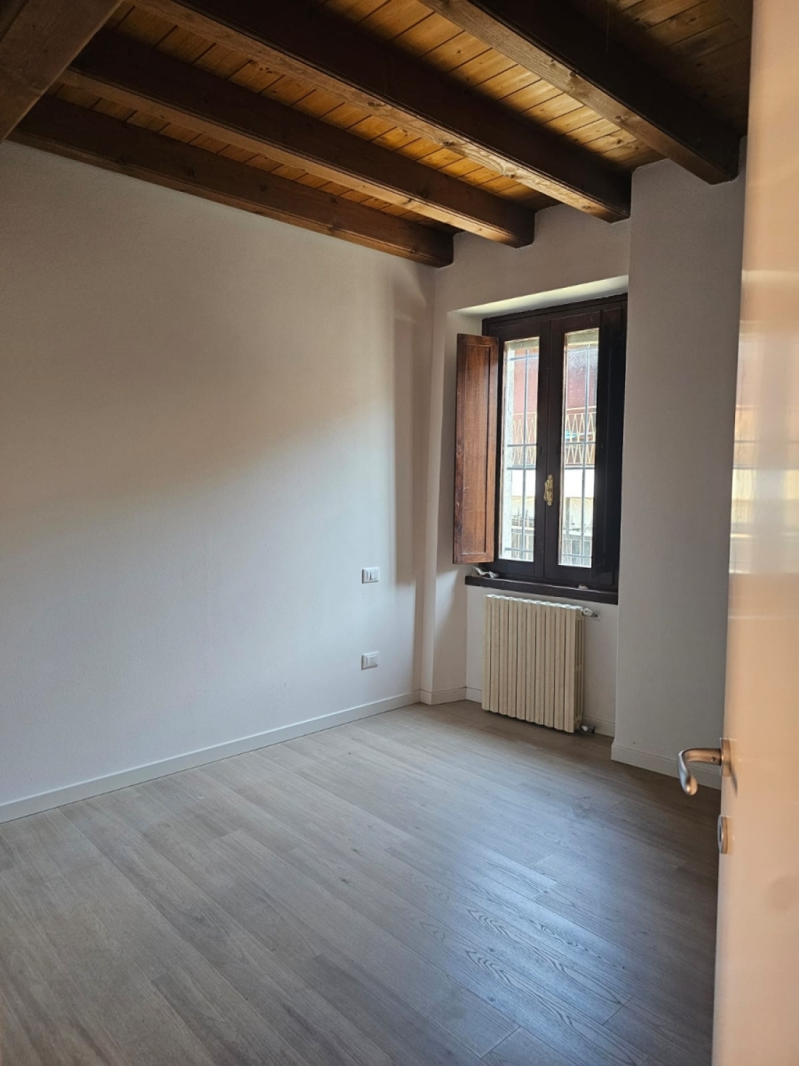 Trilocale con terrazzo in provaglio d'iseo via duca d'aosta, Provaglio d'Iseo