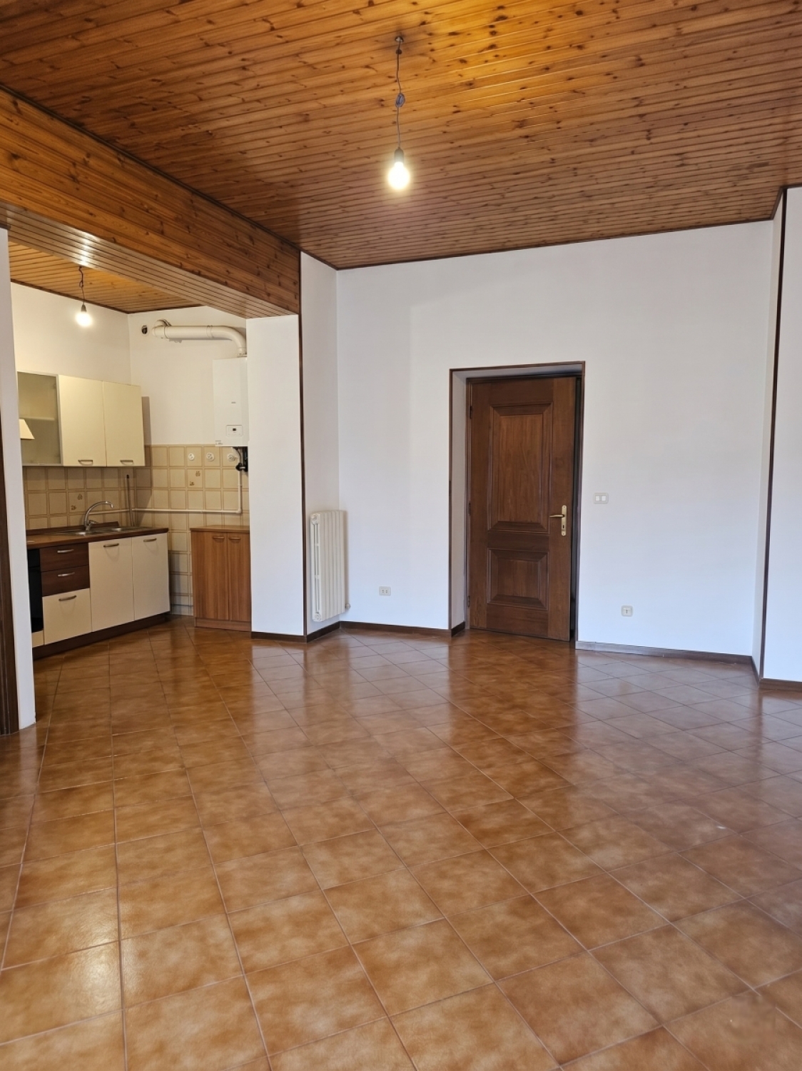 Trilocale in vendita in sale marasino via roma, Sale Marasino