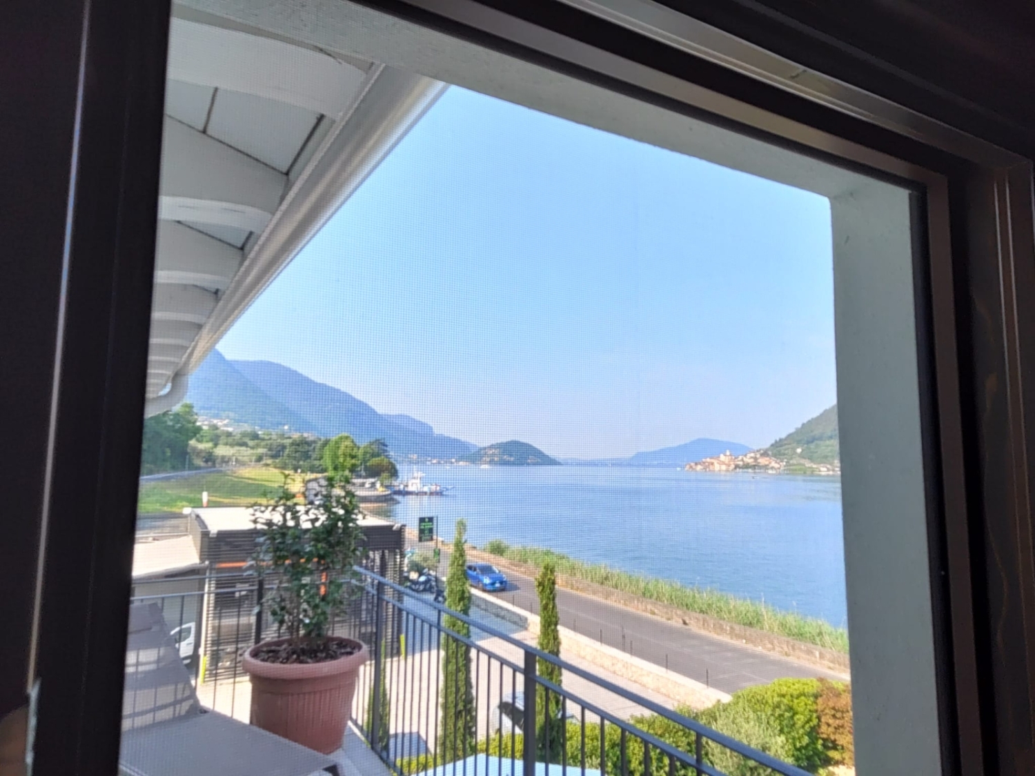 Villa con giardino in sale marasino via saletto, Sale Marasino