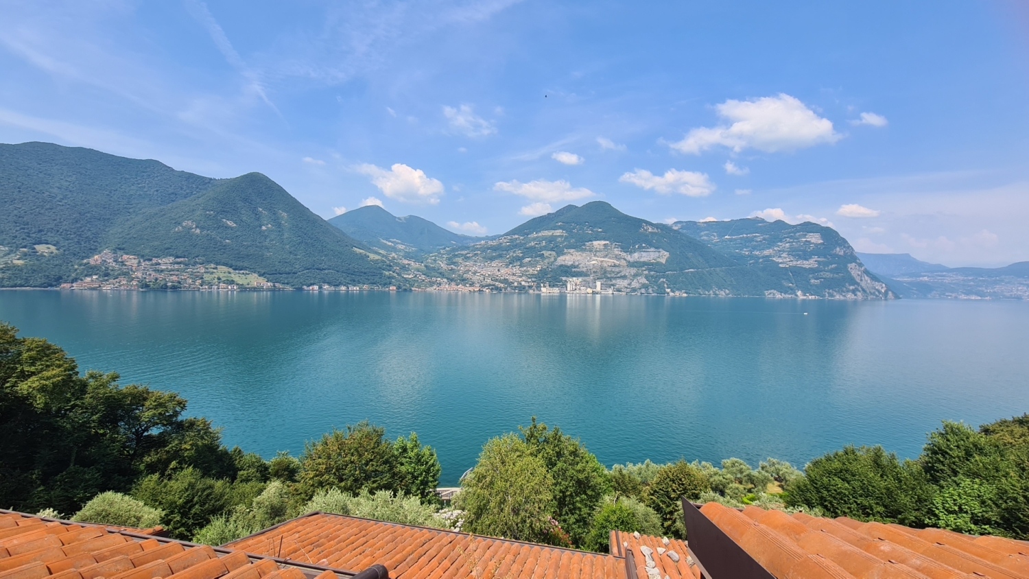 Monolocale con terrazzo a Monte Isola