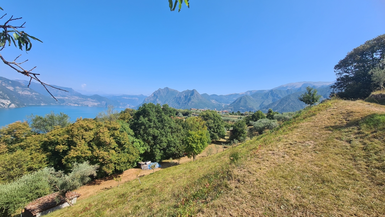 Terreno nuovo a Monte Isola
