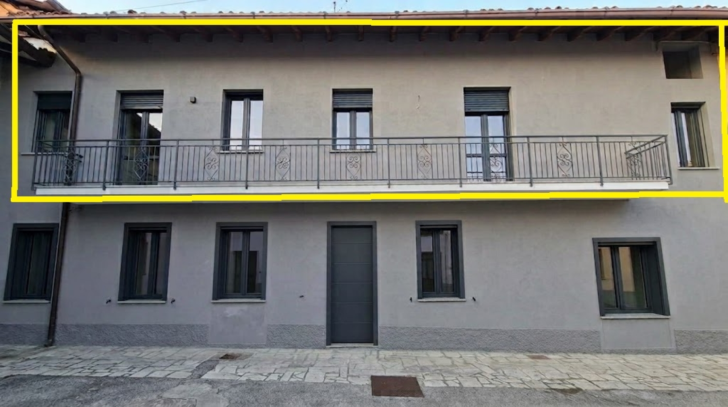 Trilocale da ristrutturare in via mons. g. bonomelli, Corte Franca