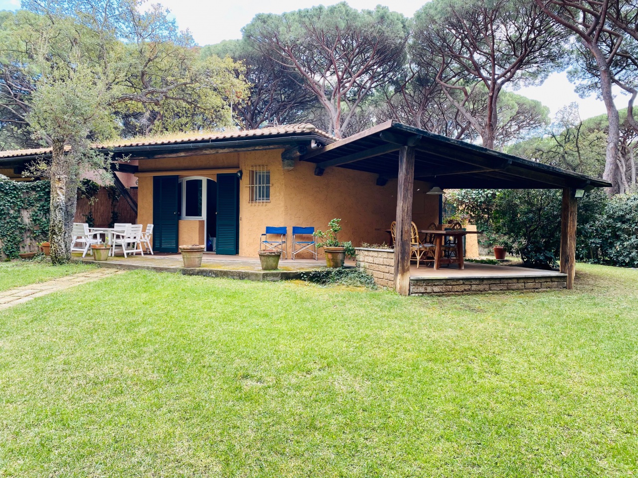 Casa indipendente arredata in affitto a Castiglione della Pescaia