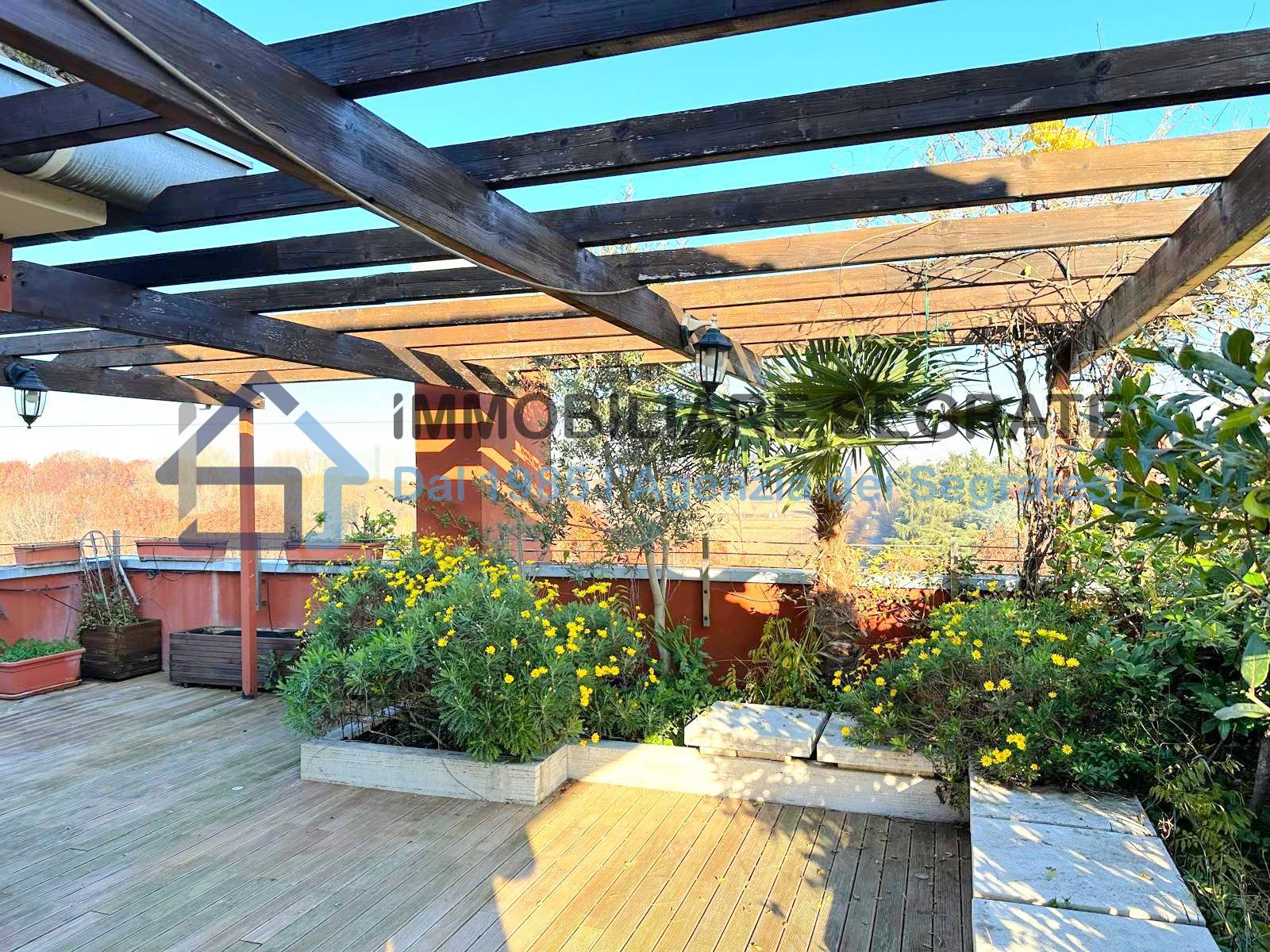 Attico in vendita a Segrate, Milano Due